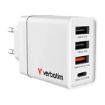 Carregador branco de quatro portas com o logótipo vermelho da marca e as saídas USB-A e USB-C