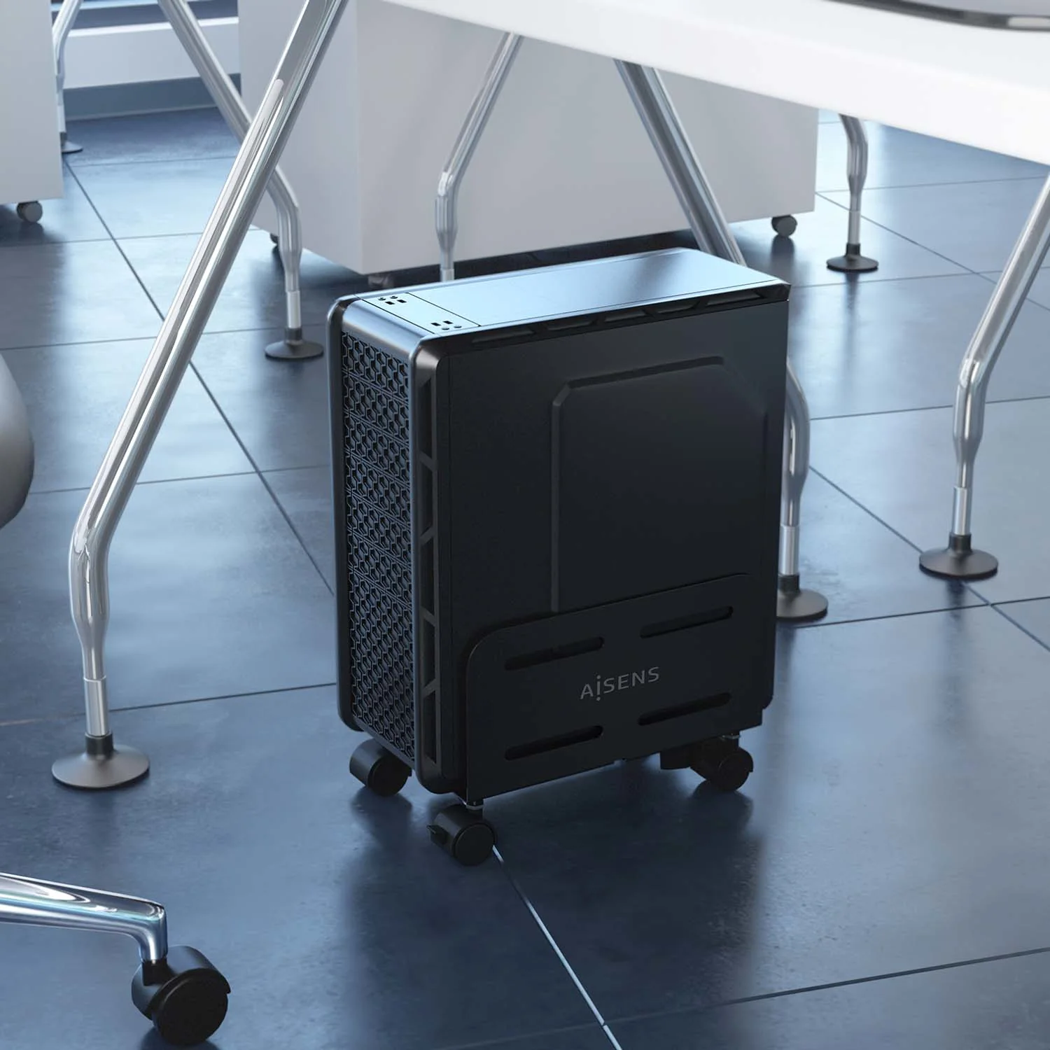 Torre de PC pequena no suporte com rodas Aisens MPC06-207 debaixo de uma secretária